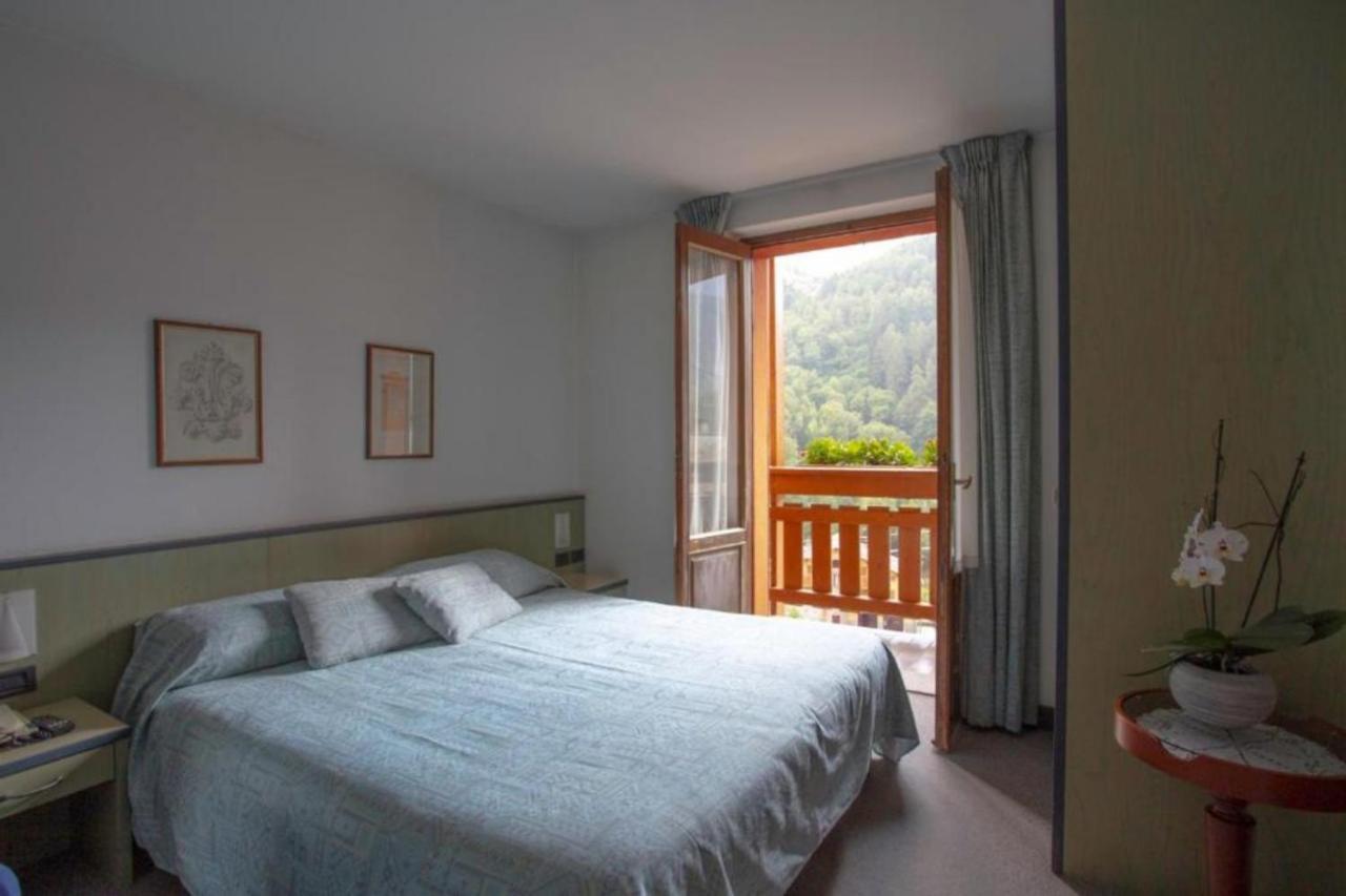 Hotel Moizi Chiesa in Valmalenco Eksteriør bilde