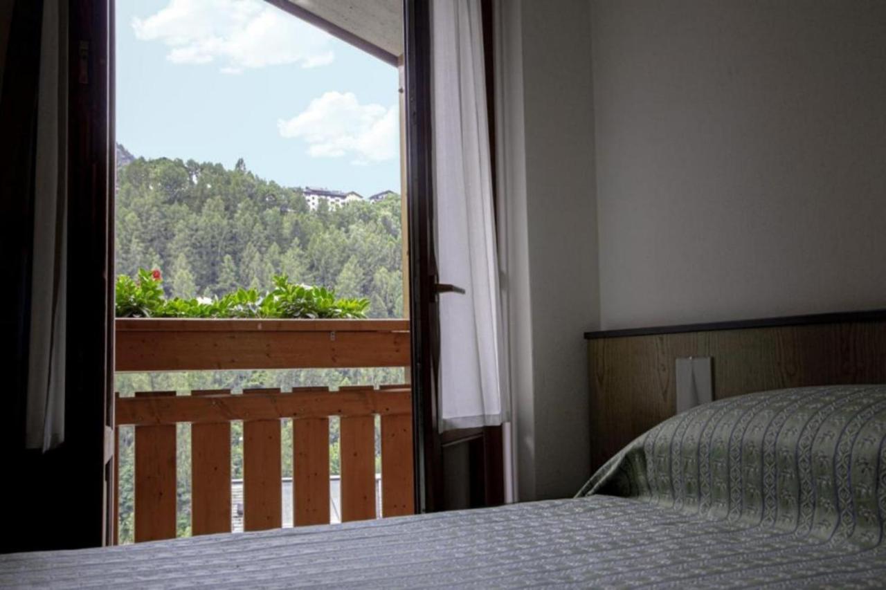 Hotel Moizi Chiesa in Valmalenco Eksteriør bilde